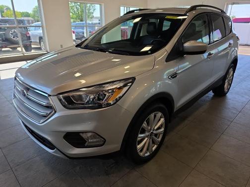 Ingot Silver Metallic 2019 Ford Escape SEL