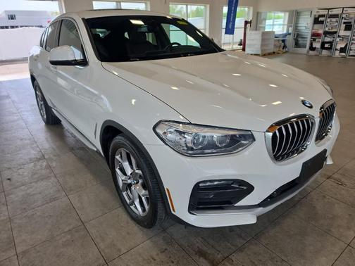 White 2021 BMW X4 xDrive30i