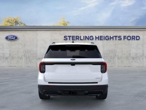 2025 Ford Explorer ST-Line