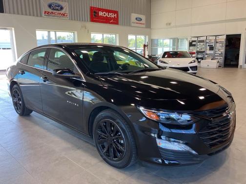 2025 Chevrolet Malibu LT