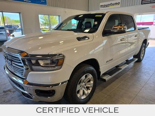 Bright White Clearcoat 2023 RAM 1500 Laramie
