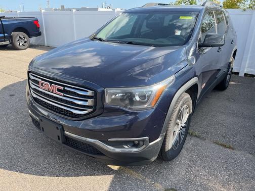 2017 GMC Acadia SLE-2