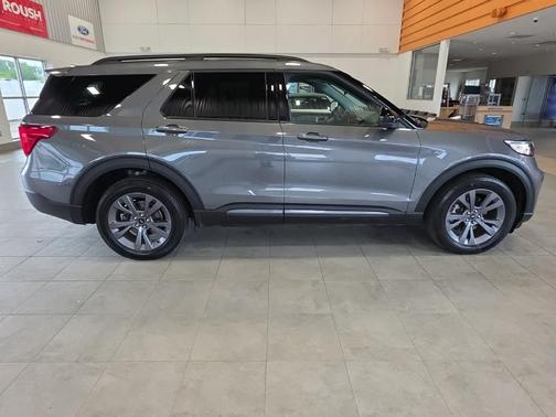 Carbonized Gray Metallic 2023 Ford Explorer XLT