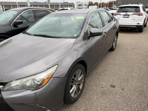 2017 Toyota Camry SE