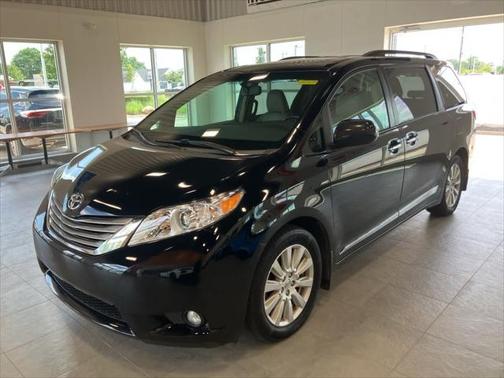 2017 Toyota Sienna XLE Premium