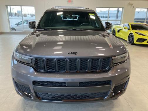 2021 Jeep Grand Cherokee L Laredo