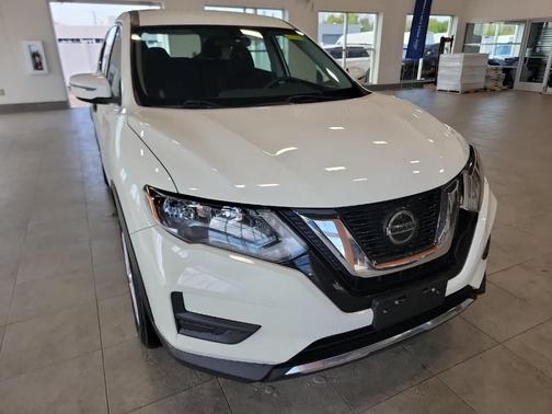 White 2019 Nissan Rogue S