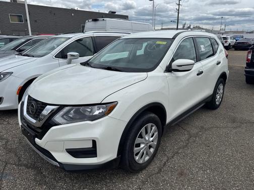 White 2019 Nissan Rogue S