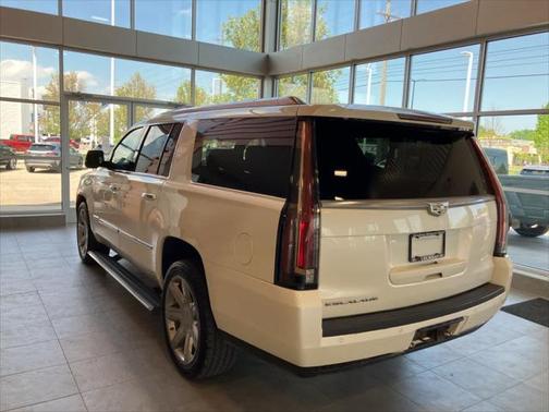 2015 Cadillac Escalade ESV Premium