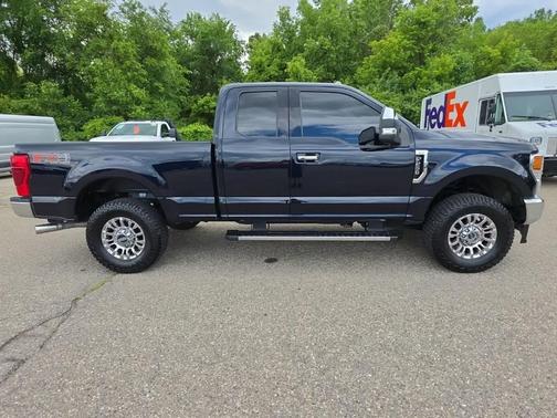 Antimatter Blue Metallic 2022 Ford F-250 XLT