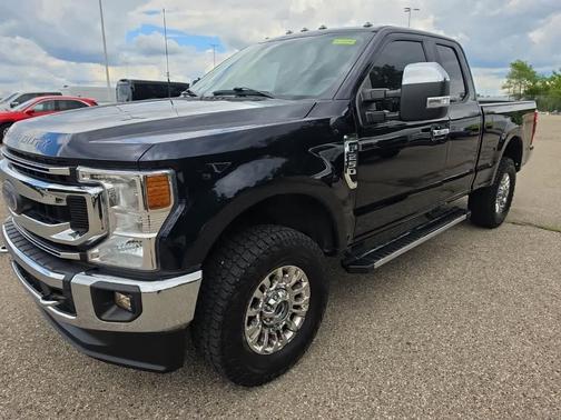 Antimatter Blue Metallic 2022 Ford F-250 XLT