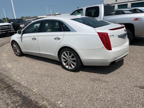 2016 Cadillac XTS Luxury Collection
