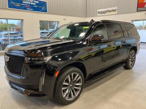 2023 Cadillac Escalade ESV Sport