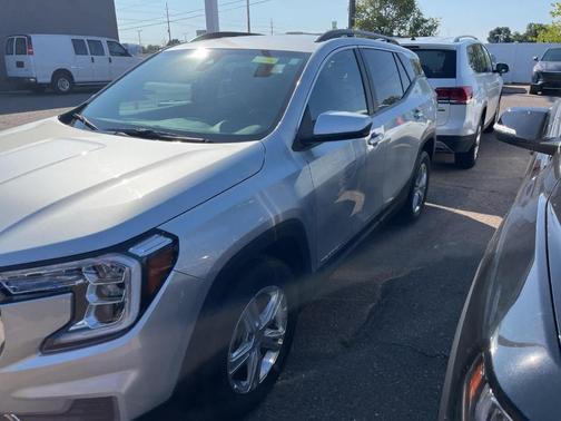 2022 GMC Terrain SLE