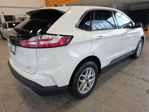 Oxford White 2024 Ford Edge SEL
