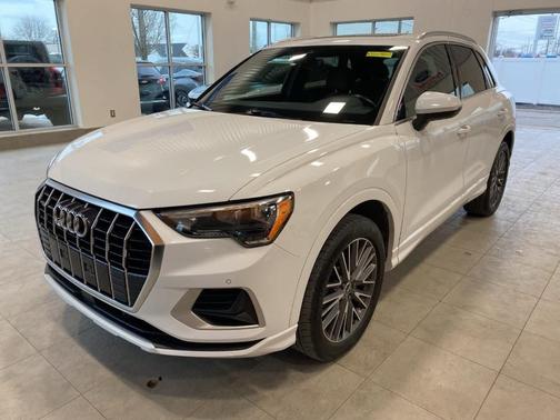 2022 Audi Q3 40 Premium