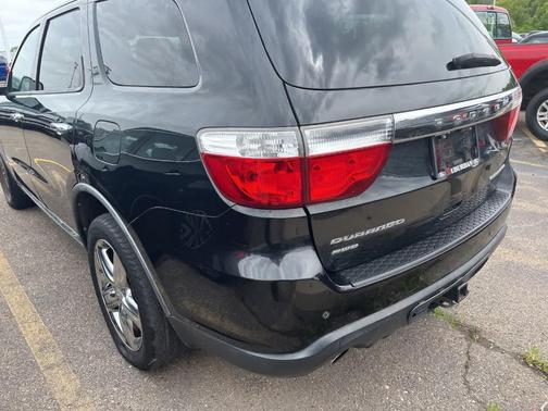 Brilliant Black Crystal Pearl 2011 Dodge Durango Citadel