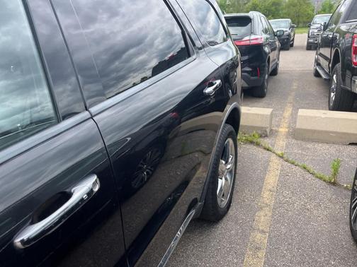 Brilliant Black Crystal Pearl 2011 Dodge Durango Citadel