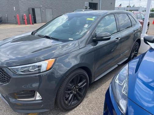 2021 Ford Edge ST