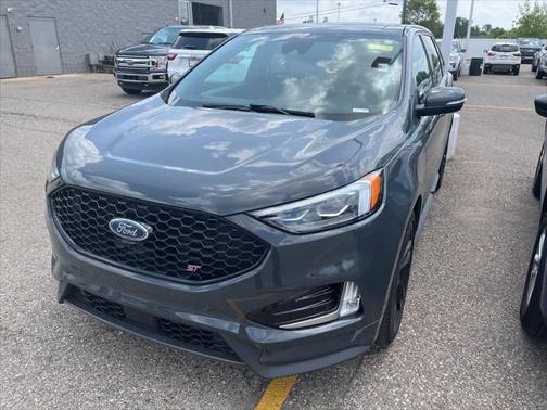 2021 Ford Edge ST