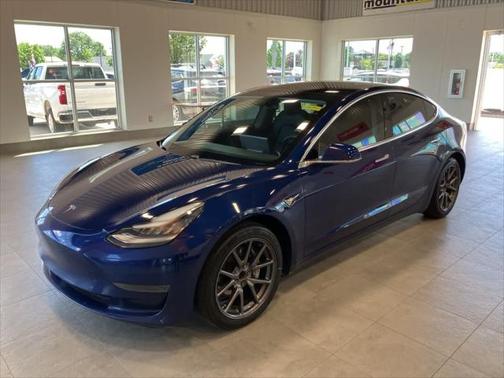 2020 Tesla Model 3 Standard Range Plus