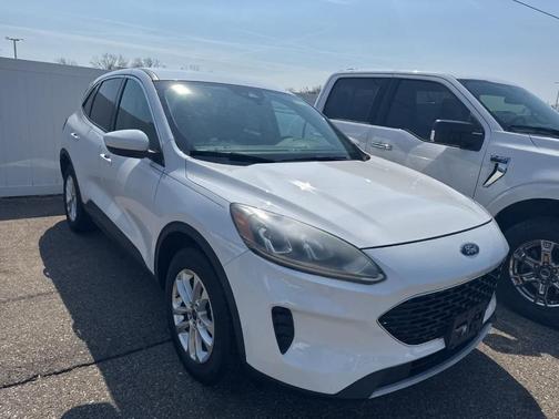Oxford White 2020 Ford Escape SE
