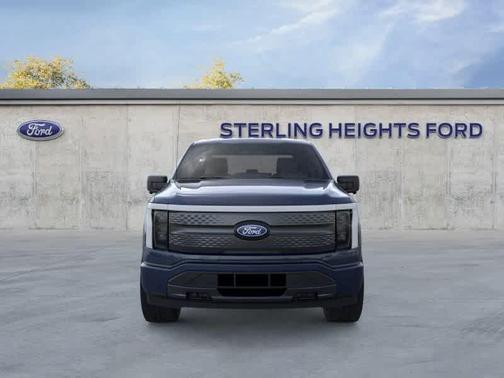 2025 Ford F-150 Lightning Flash