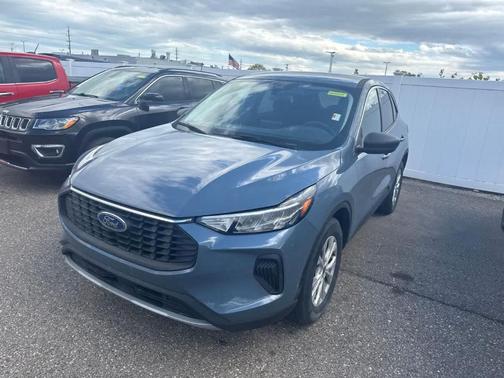 Vapor Blue Metallic 2023 Ford Escape Active