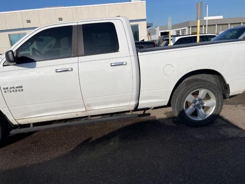 2017 RAM 1500 SLT