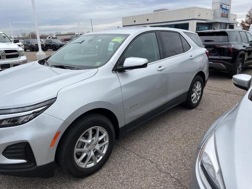 2022 Chevrolet Equinox LS