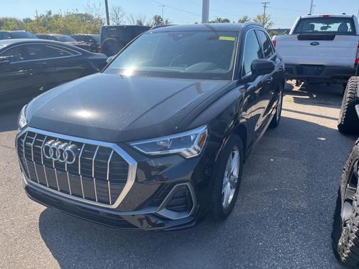 2022 Audi Q3 45 S line Premium Plus