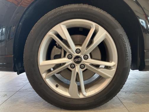 2022 Audi Q3 45 S line Premium Plus