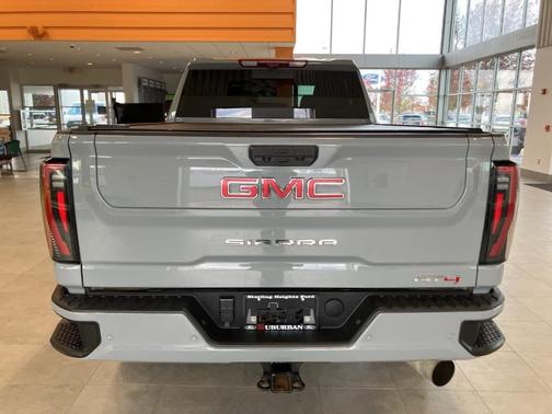 2024 GMC Sierra 2500 AT4