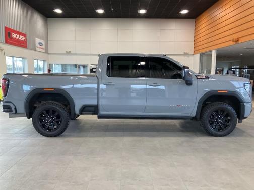 2024 GMC Sierra 2500 AT4