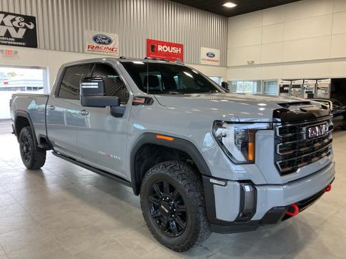 2024 GMC Sierra 2500 AT4