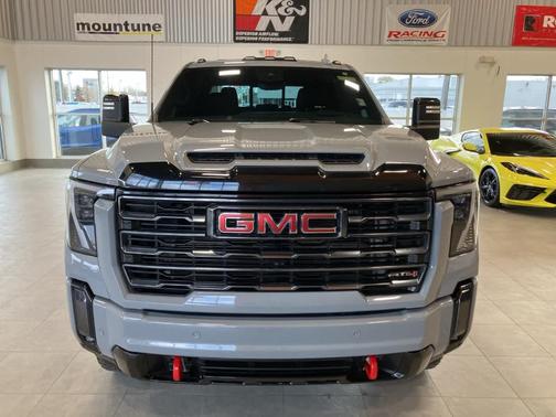 2024 GMC Sierra 2500 AT4