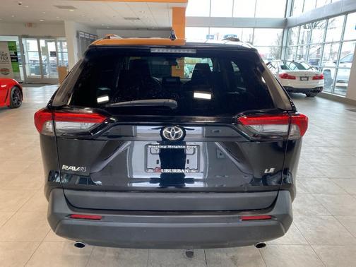 2021 Toyota RAV4 LE