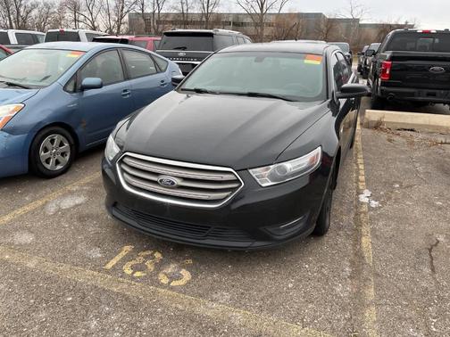 2014 Ford Taurus SEL
