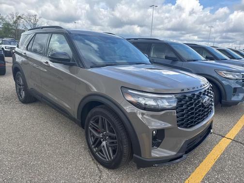Gray 2026 Ford Explorer ST