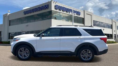 Photo 3 of 37 of 2021 Ford Explorer XLT