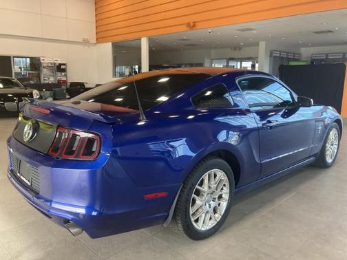 2013 Ford Mustang V6 Premium