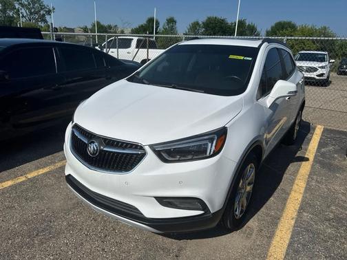 Summit White 2019 Buick Encore Essence