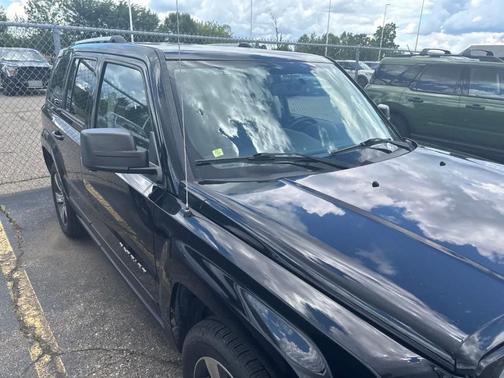 Black Clearcoat 2017 Jeep Patriot High Altitude