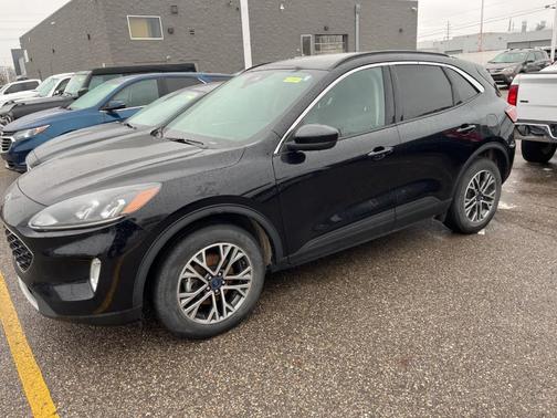 2020 Ford Escape SEL