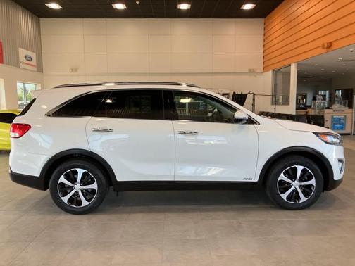 2017 Kia Sorento EX