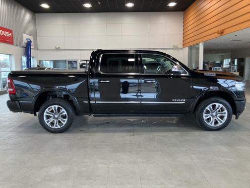 Diamond Black 2022 RAM 1500 Limited