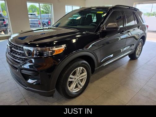 Agate Black Metallic 2024 Ford Explorer XLT
