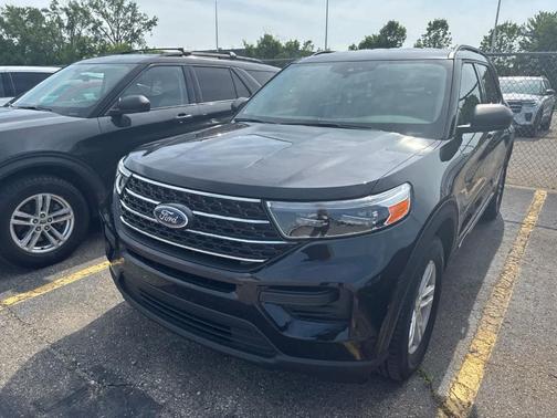 Agate Black Metallic 2024 Ford Explorer XLT