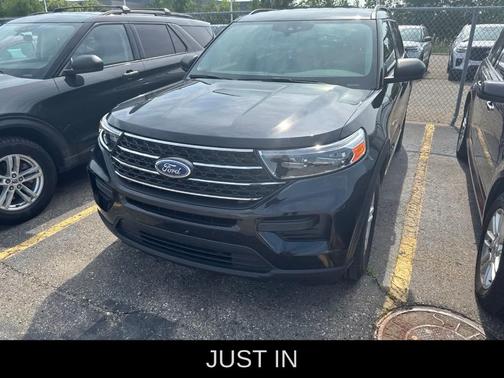 Agate Black Metallic 2024 Ford Explorer XLT