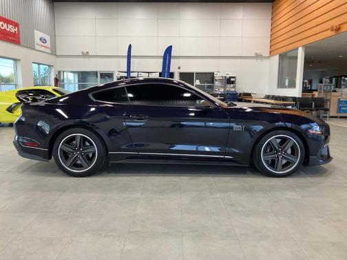 2022 Ford Mustang Mach 1